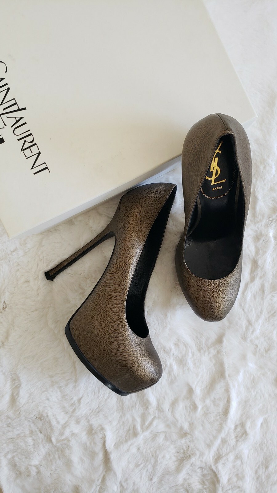 Saint Laurent Tribtoo décolleté in pelle oro taglia 40