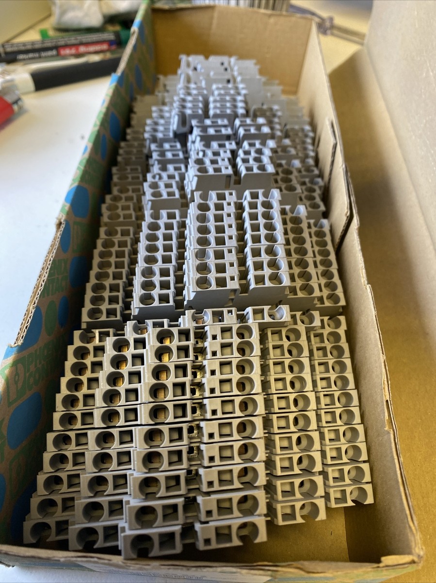 36x Phoenix Contact ST 2.5-3L 3036042 Multi-Level Terminal 36x Phoenix Contact ST 2.5-3L 3036042 Multi-Level Terminal