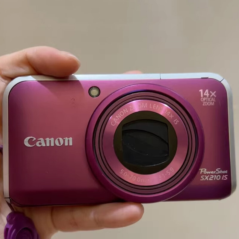 Canon PowerShot SX210IS 14.1 MP Digital Camera 14x Optical zoom