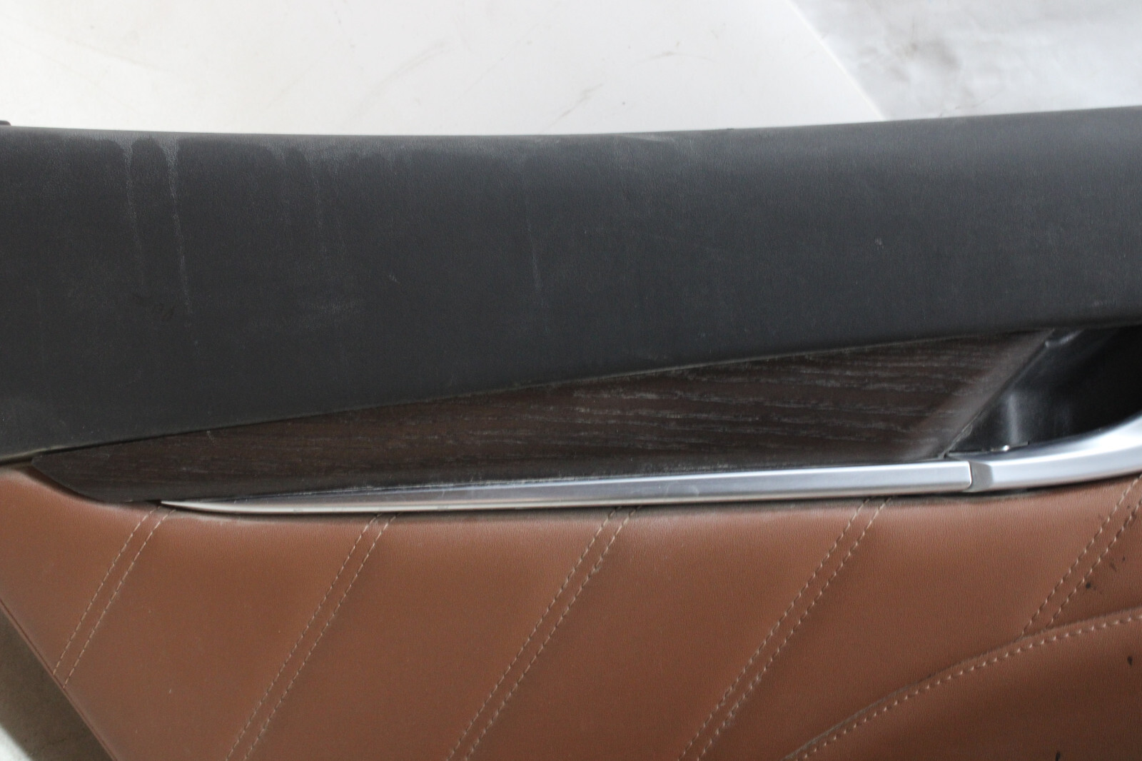2022 MASERATI LEVANTE MODENA REAR LEFT DRIVER DOOR PANEL OEM 2020-2024