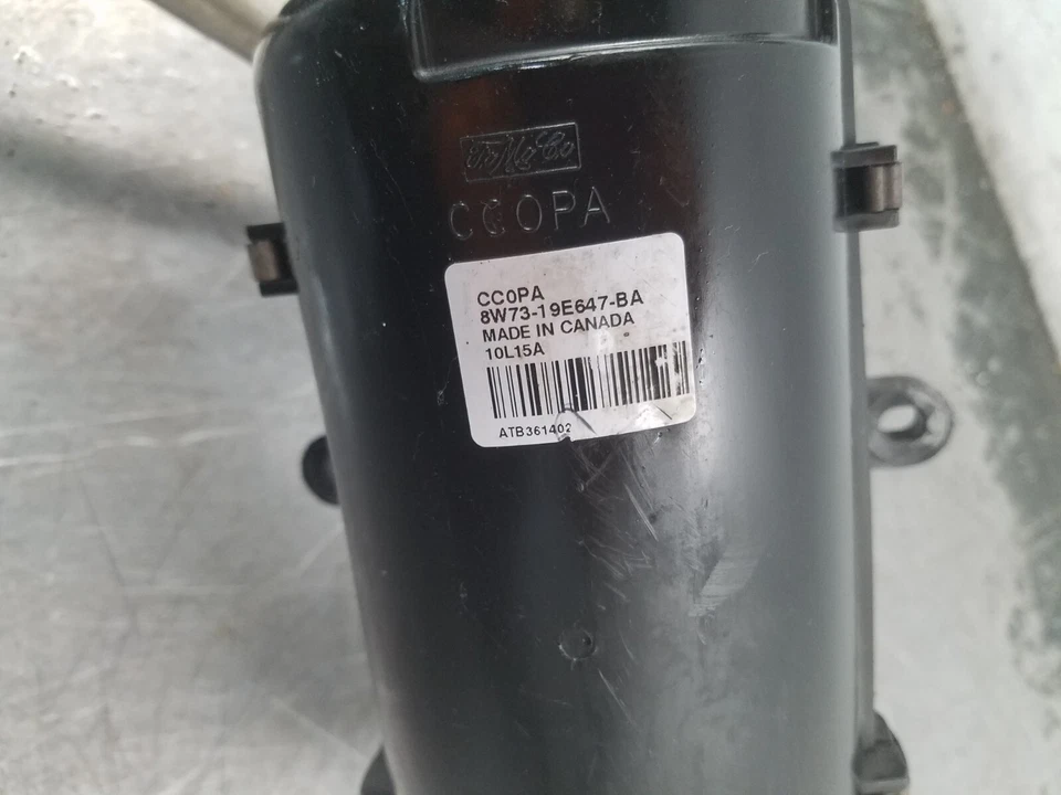 2011 Grand Marquis Crown Vic Police A/C Receiver Dryer / Hose #2203 B8 - Image 2 of 3