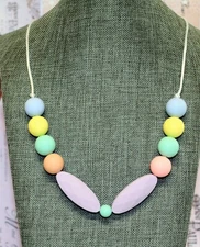 Mom's Gift, Silicone Teething, Nursing, Sensory Necklace, Nursing Gift (te14)
