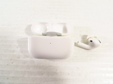Apple AirPods Pro 1st Gen Charging Case Genuine A2190 w/ Right Ear Pod, Power On