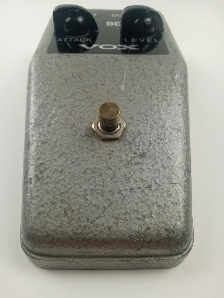 Pedal efecto guitarra vintage años 60 VOX Tone Bender Fuzz *para piezas o reparación* Foto 2 de 4