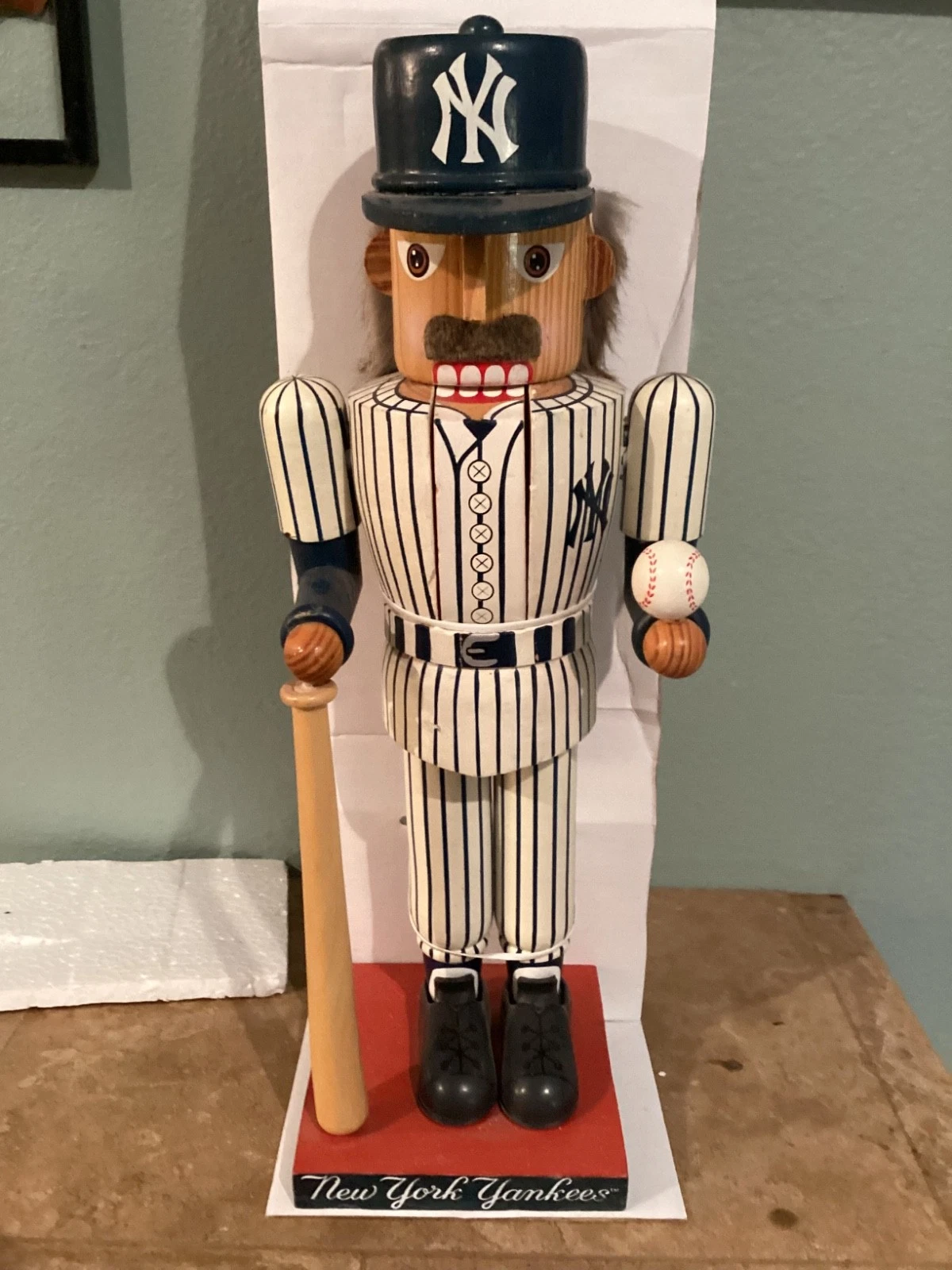 New York Yankees Wooden Nutcracker Baseball MLB Kurt Adler 14 1/4” ,original box