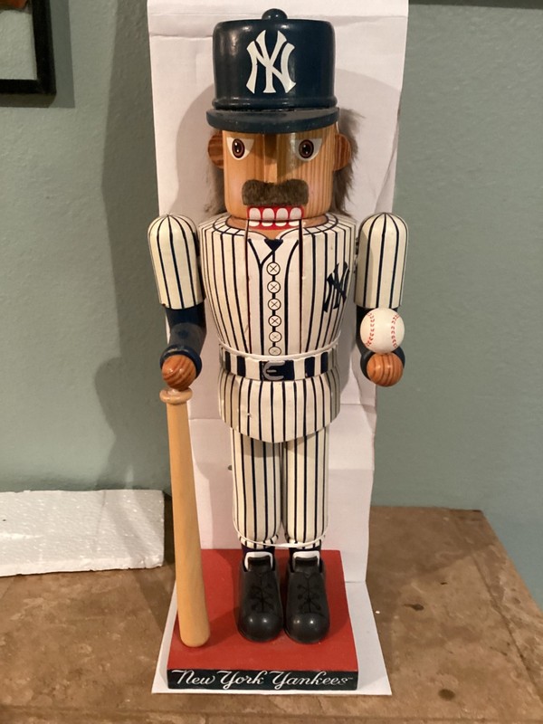New York Yankees Wooden Nutcracker Baseball MLB Kurt Adler 14 1/4” ,original box