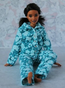 pijama para muñecas