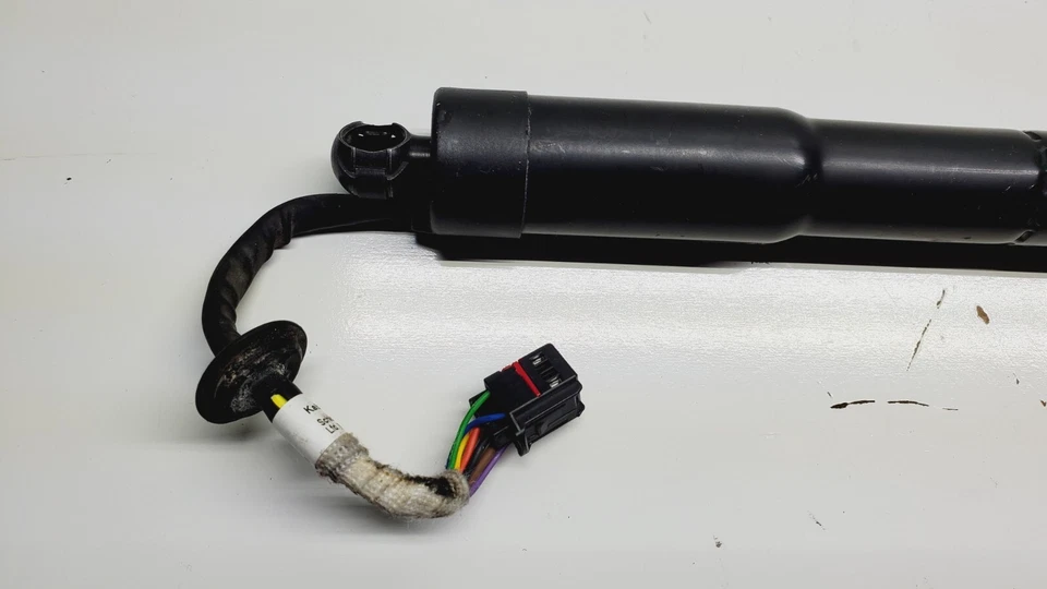 Nissan Pathfinder 2013-17 puerta levadiza eléctrica puerta trasera amortiguador puntal 90560-3KA0A Foto 3 de 4