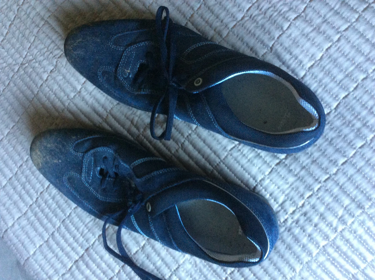 Bata blue best sale shoes