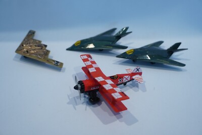 Lot 4 Matchbox Jets Airplanes F-117 Diecast B2 Stealth Skybuster *READ*   c4