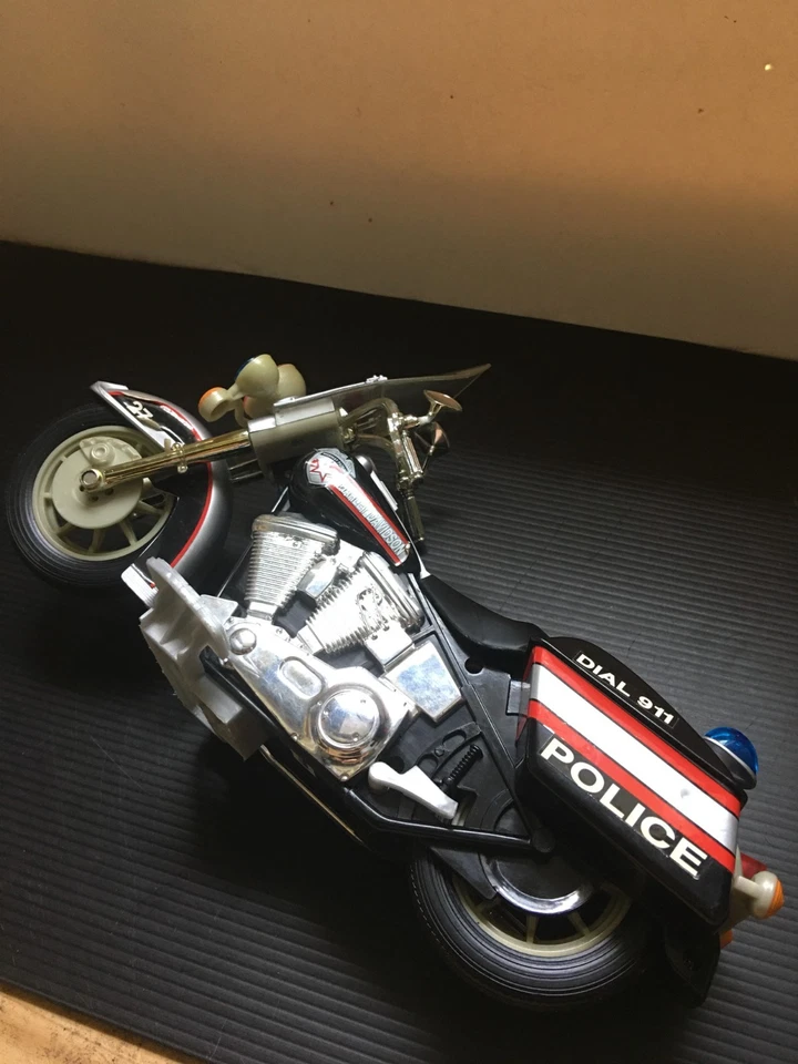 Vintage @1994 Harley-Davidson Highway Patrol Police Toy Motorcycle 11.5"L - Image 4 of 4