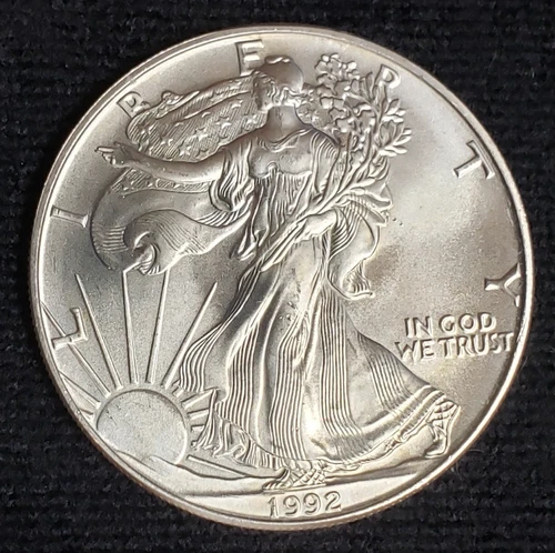 1992 American Silver Eagle 1 oz .999 Fine Silver Uncirculated