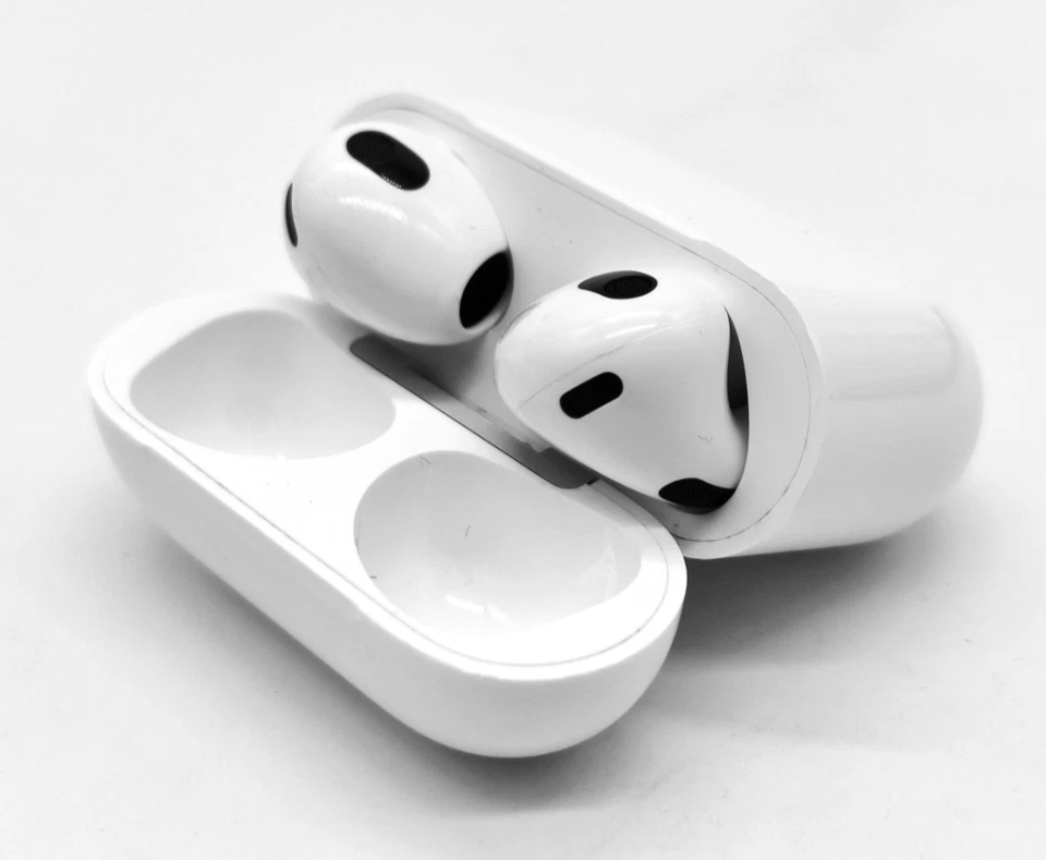 Apple AirPods 3. Generation Lightning Ladecase Weiß Bluetooth In-Ear (MPNY3ZM/A) - Bild 4 von 4