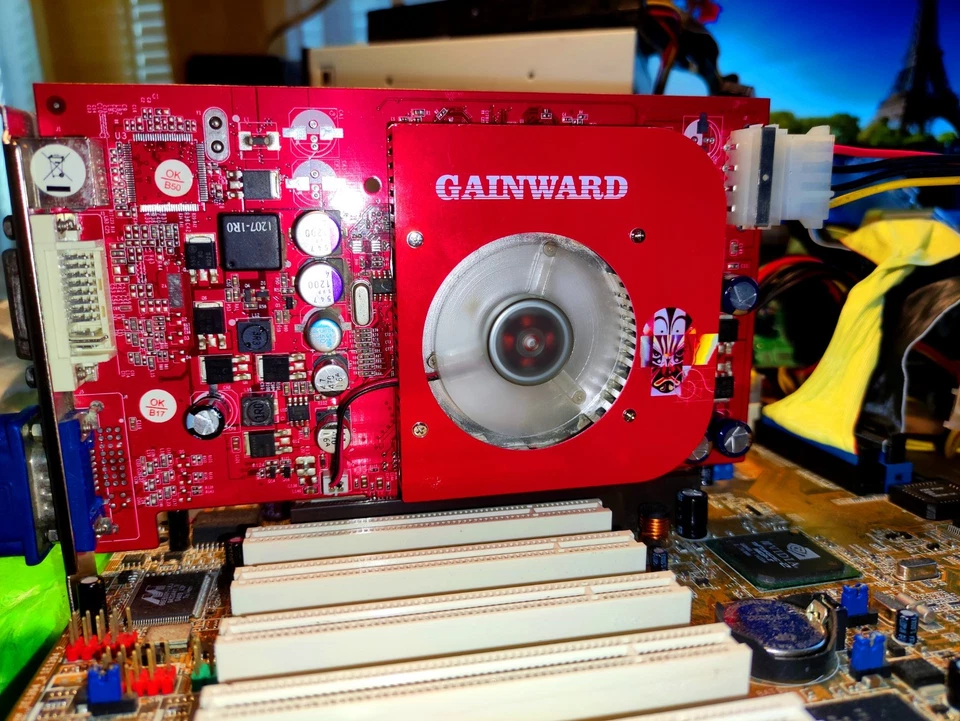 Nvidia 6600GT Gainward PowerPack Ultra/1960/1980 GDDR 3 AGP 8x 128MB - Image 2 of 4