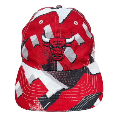 Chicago Bulls Hat Cap Snapback Low Profile Performance Geometric Running Adult