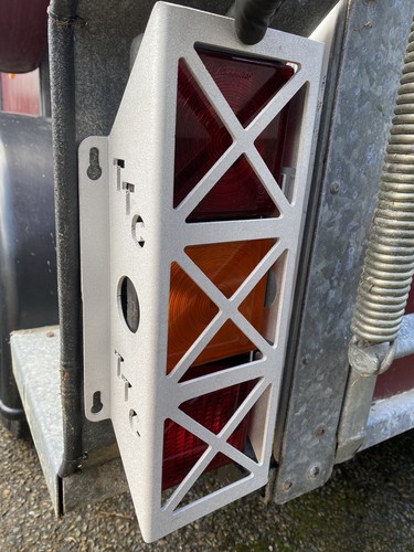 Ifor Williams 505 / 510 HB505 HB510 PAIR of Rear Light Guards Protectors - Picture 3 of 3