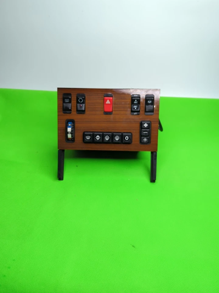 Módulo de controle climático Mercedes Benz W126 300SEL 420SE 560SEL FABRICANTE DE EQUIPAMENTO ORIGINAL  - Imagem 2 de 4