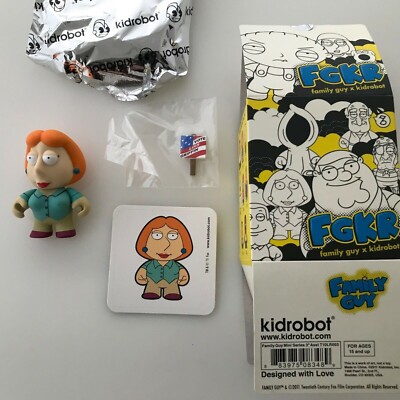 Lois Griffin Family Guy X Kidrobot Vinyl Mini Figure w/ Sign, Decal & Box FGKR