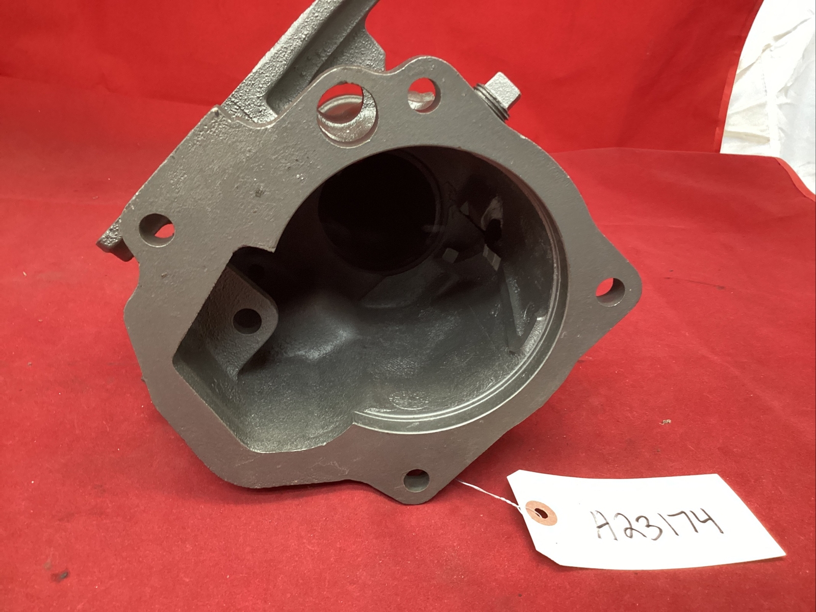 WARNER R10F1 O/D OVERDRIVE TRANSMISSION TAIL SHAFT HOUSING eBay