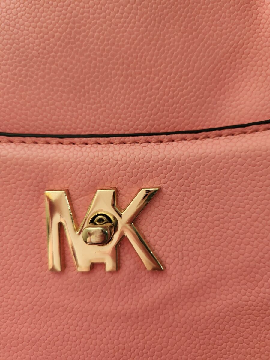 Michael Kors crossbody medium bag, pink with gold hardware Michael Kors crossbody medium bag, pink with gold hardware