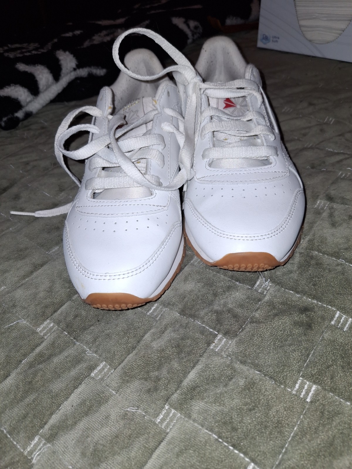 Reebok Classic Leather Womens Sz 7.5 Shoes White Casual Fash