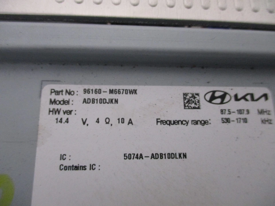 Receptor de pantalla de radio Kia Forte 2020 2021 96160M6670WK fabricante original Foto 4 de 4