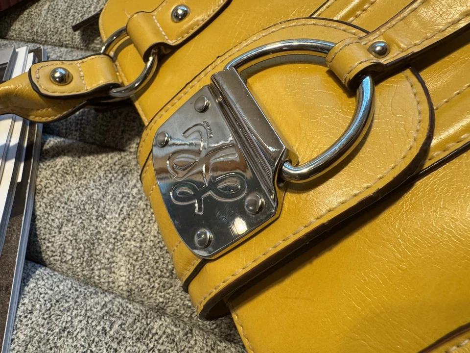 Bolso de hombro vintage Linea R amarillo vibrante con doble correa Foto 3 de 4