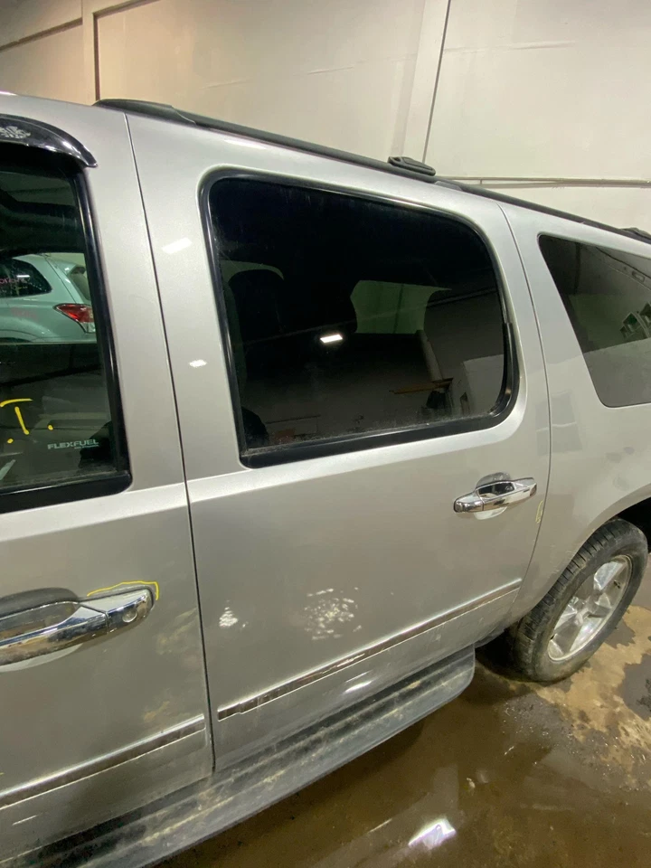 (SOLO RECOGIDA LOCAL) 07 08 09 10 11 12 13 14 SUBURBAN 1500 Puerta Trasera Driver Foto 3 de 4