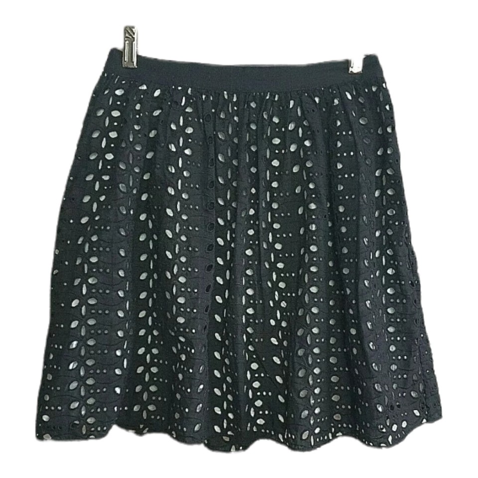CHIC BY JACOB black lace skirt women's size XS / 6 circle full knee length #600
