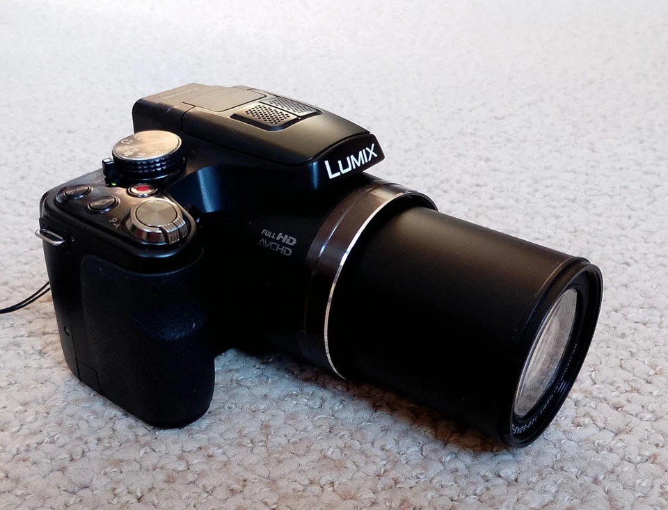 Fotokamera Panasonic Lumix Superzoom DMC-FZ62 - Bild 2 von 4