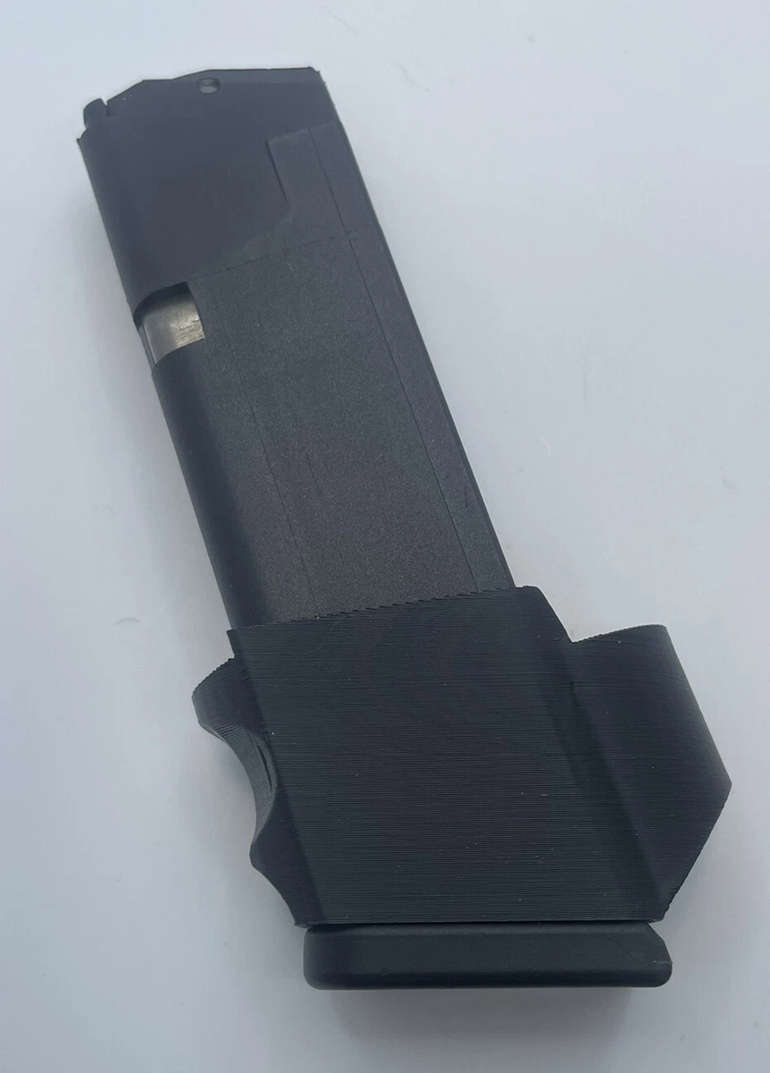 Magazine Sleeve Spacer Adapts Glock G17/22 magazine to Glock G26