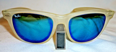 ▢RAY-BAN▢レイバン　 5022　 USA製　　WAYFARER Ray-Ban Wayfarer Sunglasses 5022 Frost Crystal USA Vintage Rare