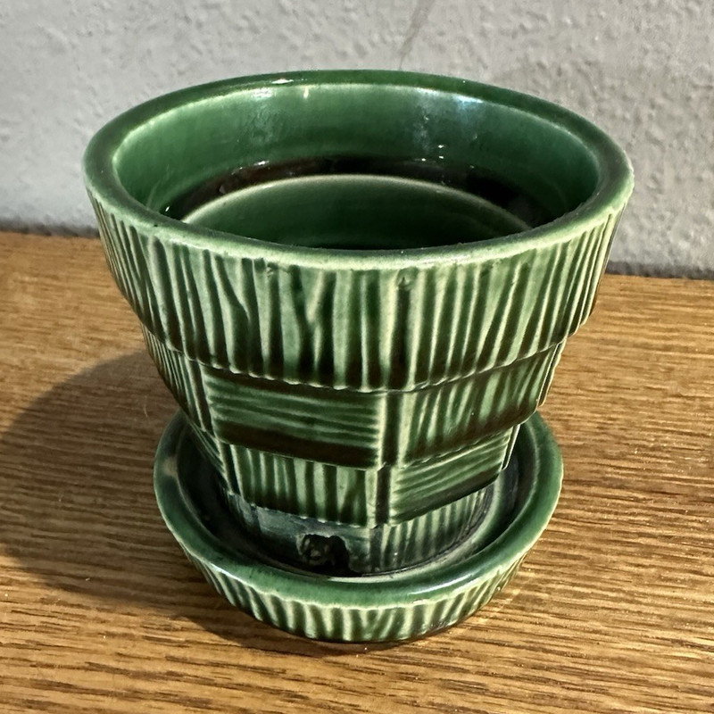 McCoy USA Green Glazed Ceramic Ribbed Round Planter Pot w/ Attached Saucer 3.5”