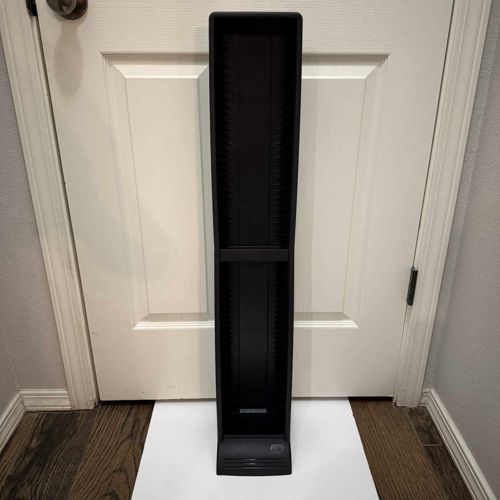 Vintage Alpha Fellowes 60 CD Plastic Storage Tower Floor Display Rack Stand