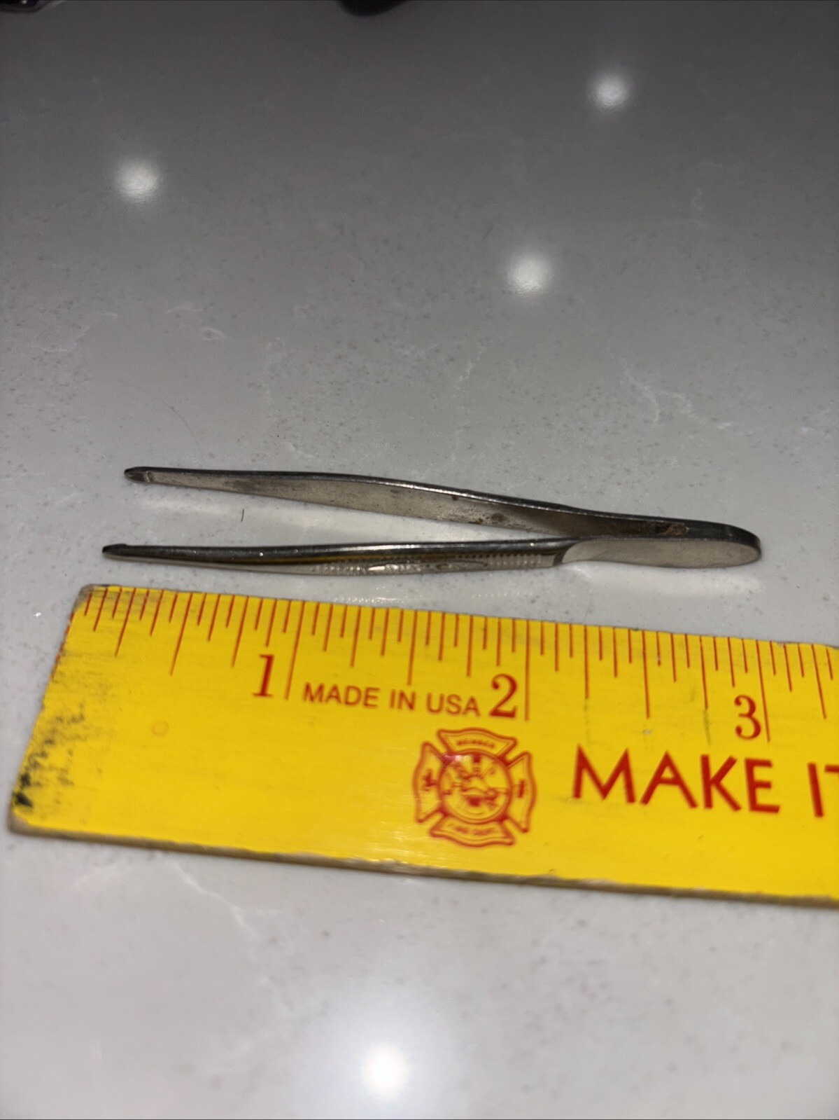 Vintage Revlon Deluxe Flat Tip Tweezer 3