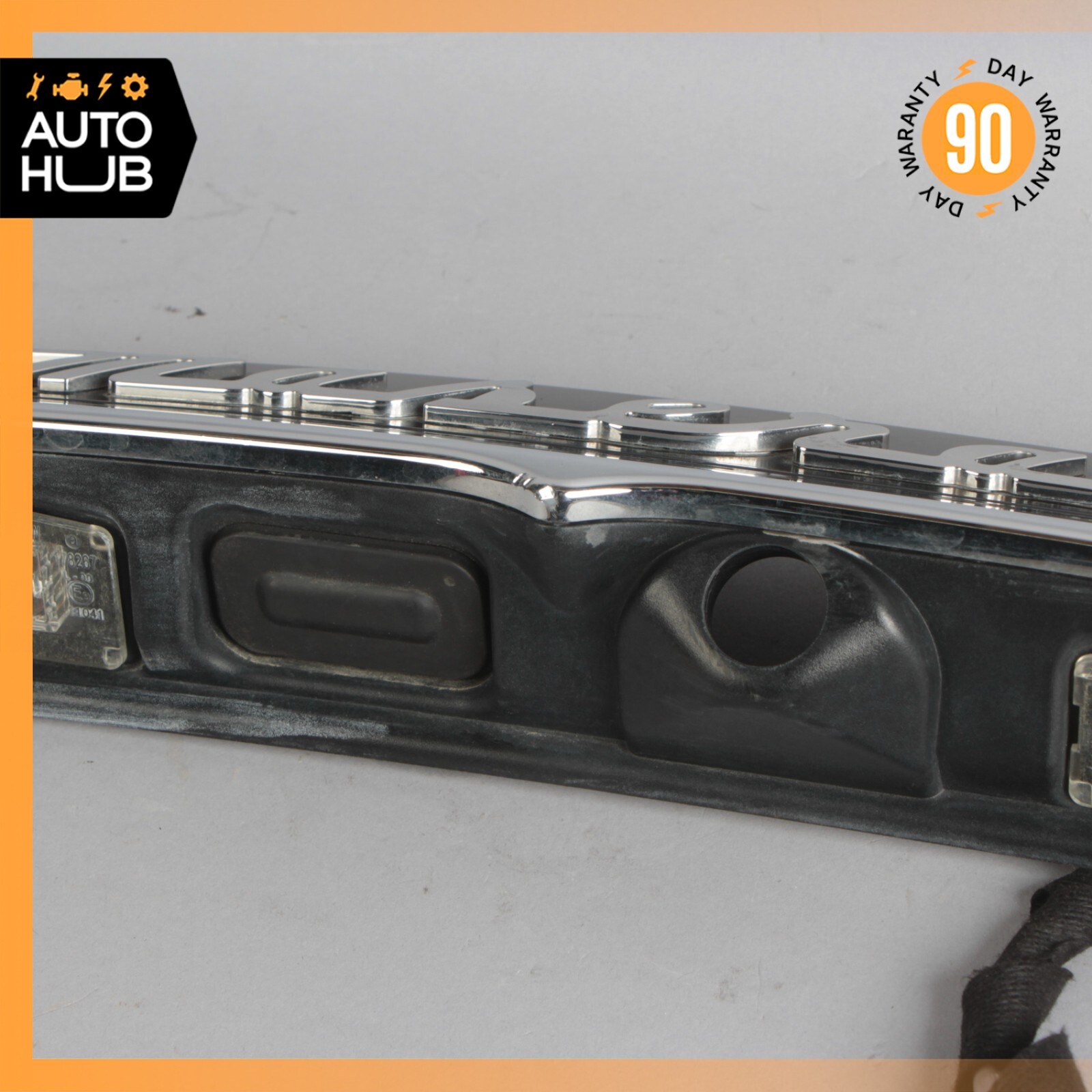 14-17 Maserati Ghibli M157 Rear Trunk Lift Gate Handle Trim Black 670017260 OEM