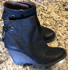 lucky brand yamina wedge bootie