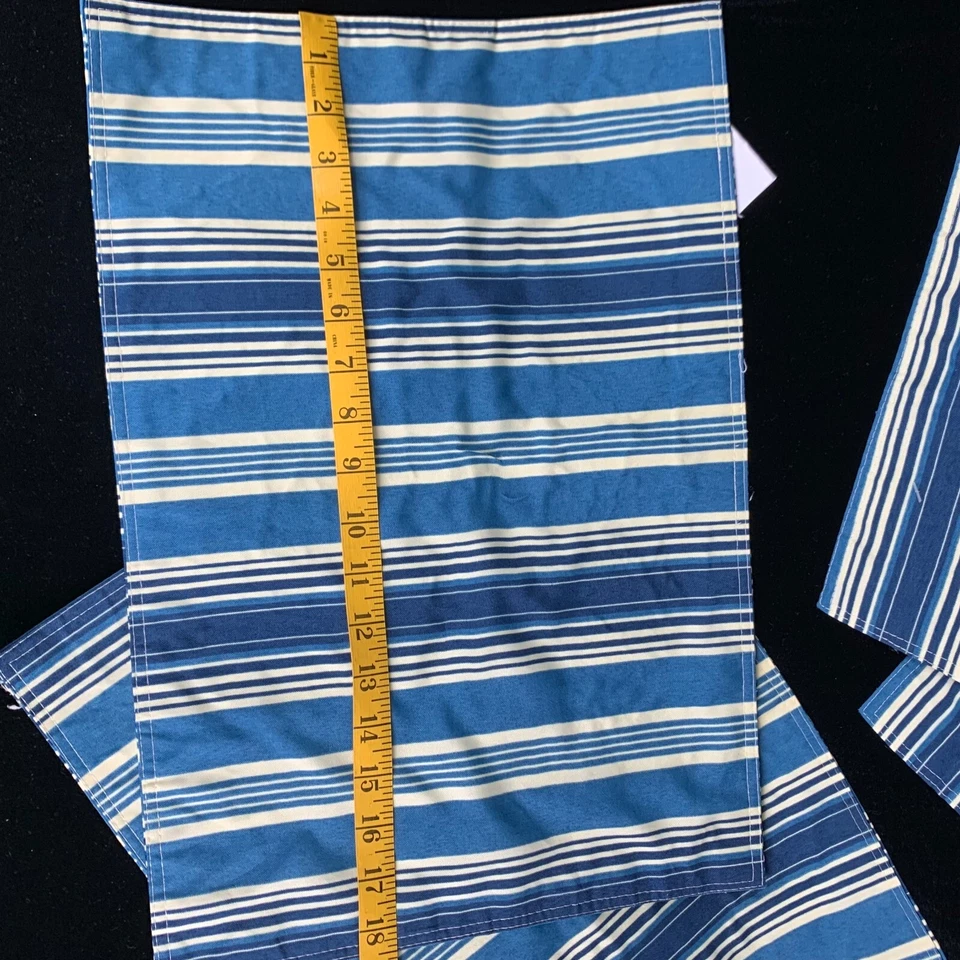New Waverly 4 Placemats Blue and White Striped 18X12in Reversible Excellent Gift - Image 4 of 4