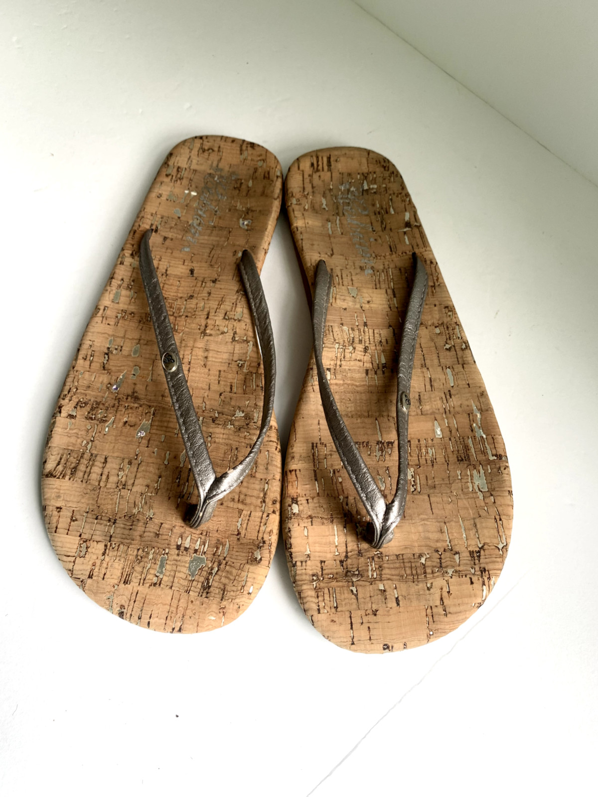 Cobian Flip Flops Women's Size 9 Cork Silver Sandals Summer Shoes Beige