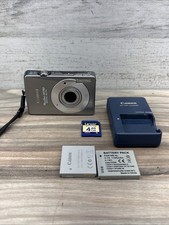 Canon PowerShot Digital ELPH SD750 7.1MP Digi...