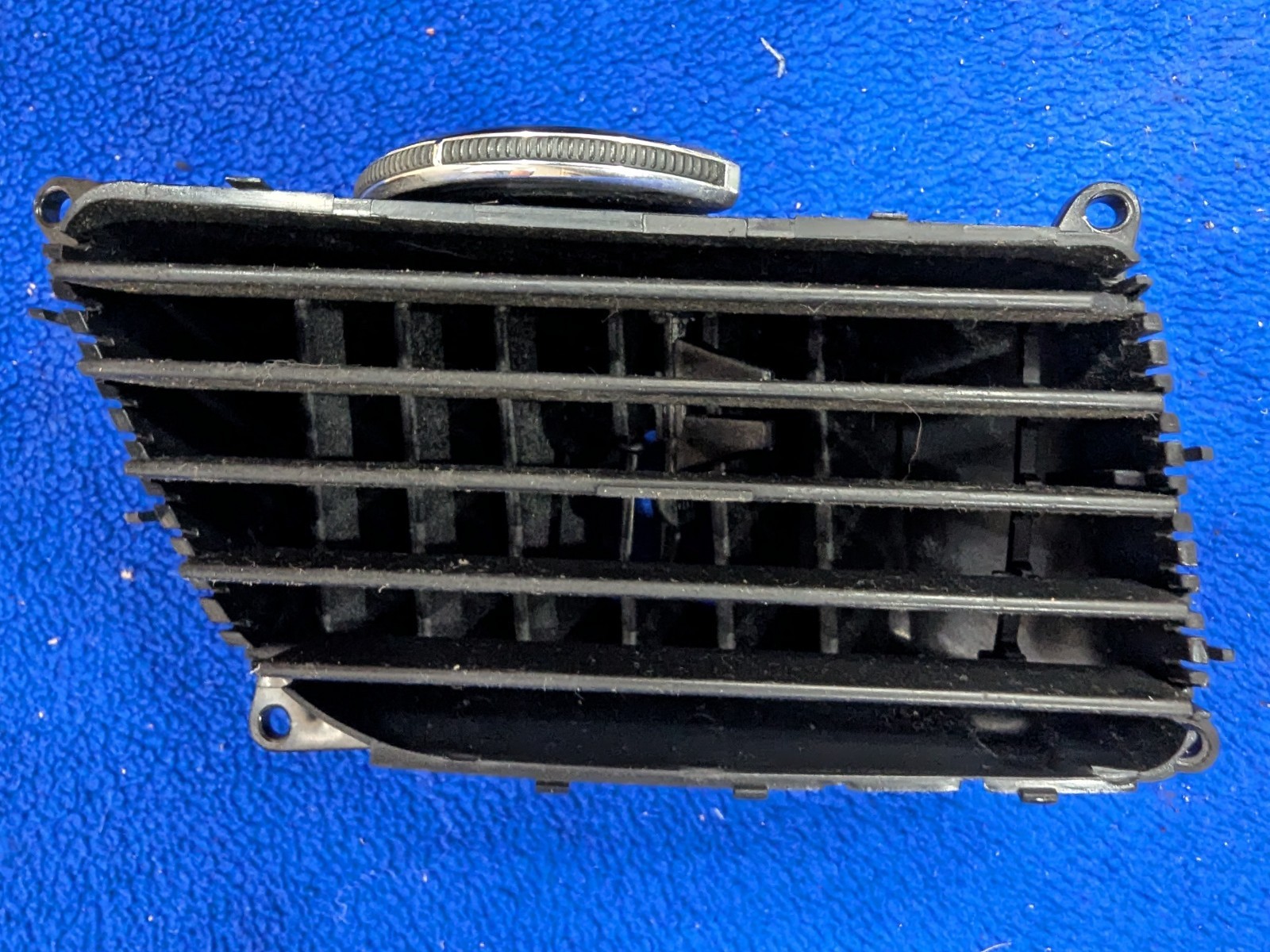 Maserati GranCabrio Front Left Air duct P/N 226578
