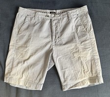 Datch kurze Hose
