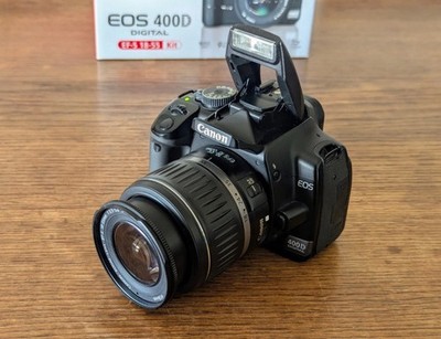 Canon EOS 400D Digitalkamera im funktionsfähigen Zustand.
