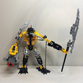 LEGO Bionicle  8912 Toa Hewkii  99% complete no box or manual w/ 8615 vahki 