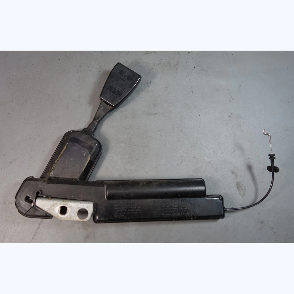92-97 BMW E36 3-Series Front Right Lower Seat Belt Buckle for Manual Seats OEM — 第 2/4 张图片