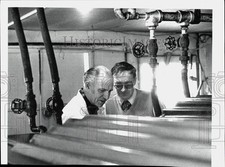 1978 Press Photo Harold Tyler and J. Roger Barber at Tyler Maple Farm, Westford