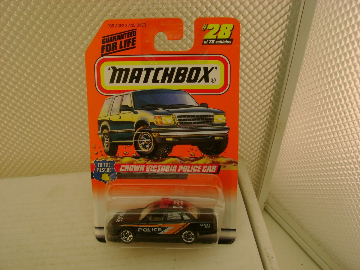 1997 MATCHBOX SUPERFAST #28 BLACK FORD CROWN VICTORIA POLICE D-22