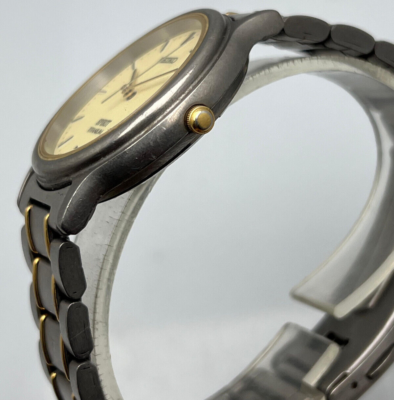 Seiko Spirit Titanium 7N42-8060 Luminous Dial Date Indicator