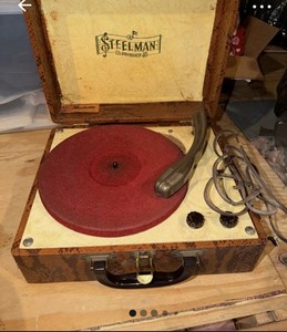 Steelman Modella 6208 Portable Vintage Suitcase Record Player Turntable