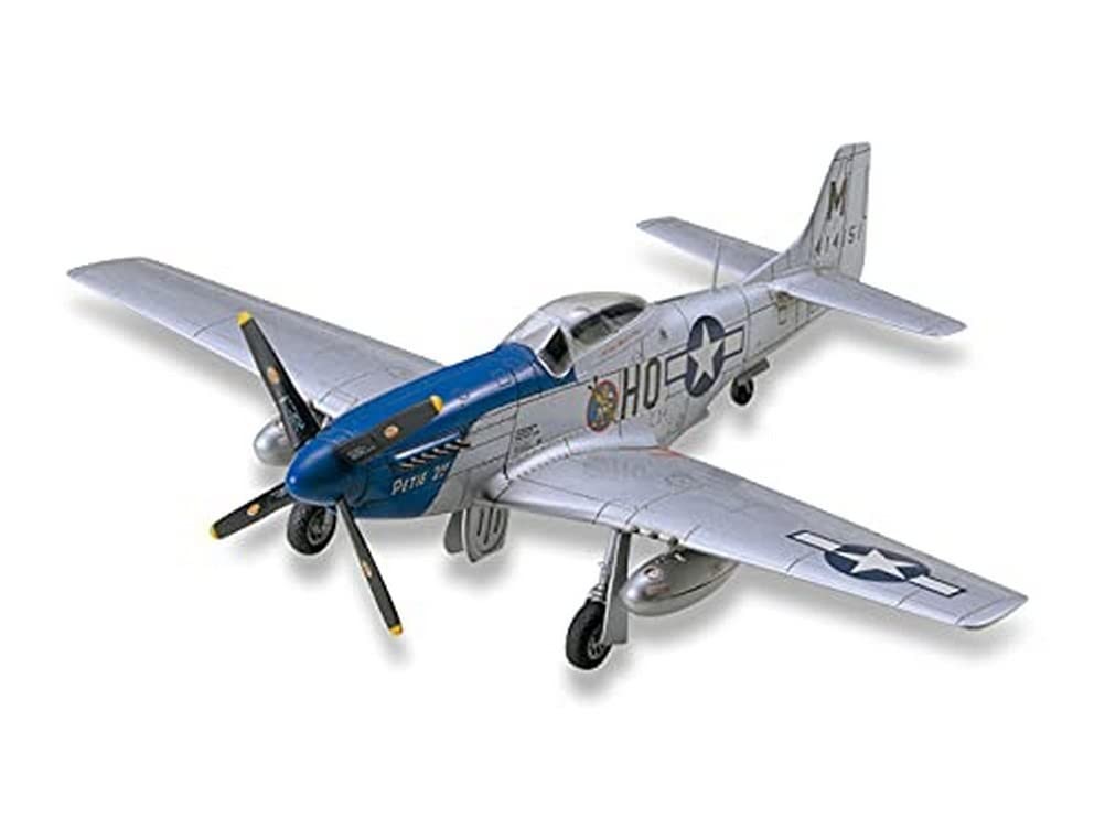 Tamiya Models P-51D Mustang Model Kit 4690₽